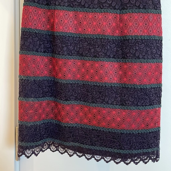 Lace Dress - Picture 3 of 7